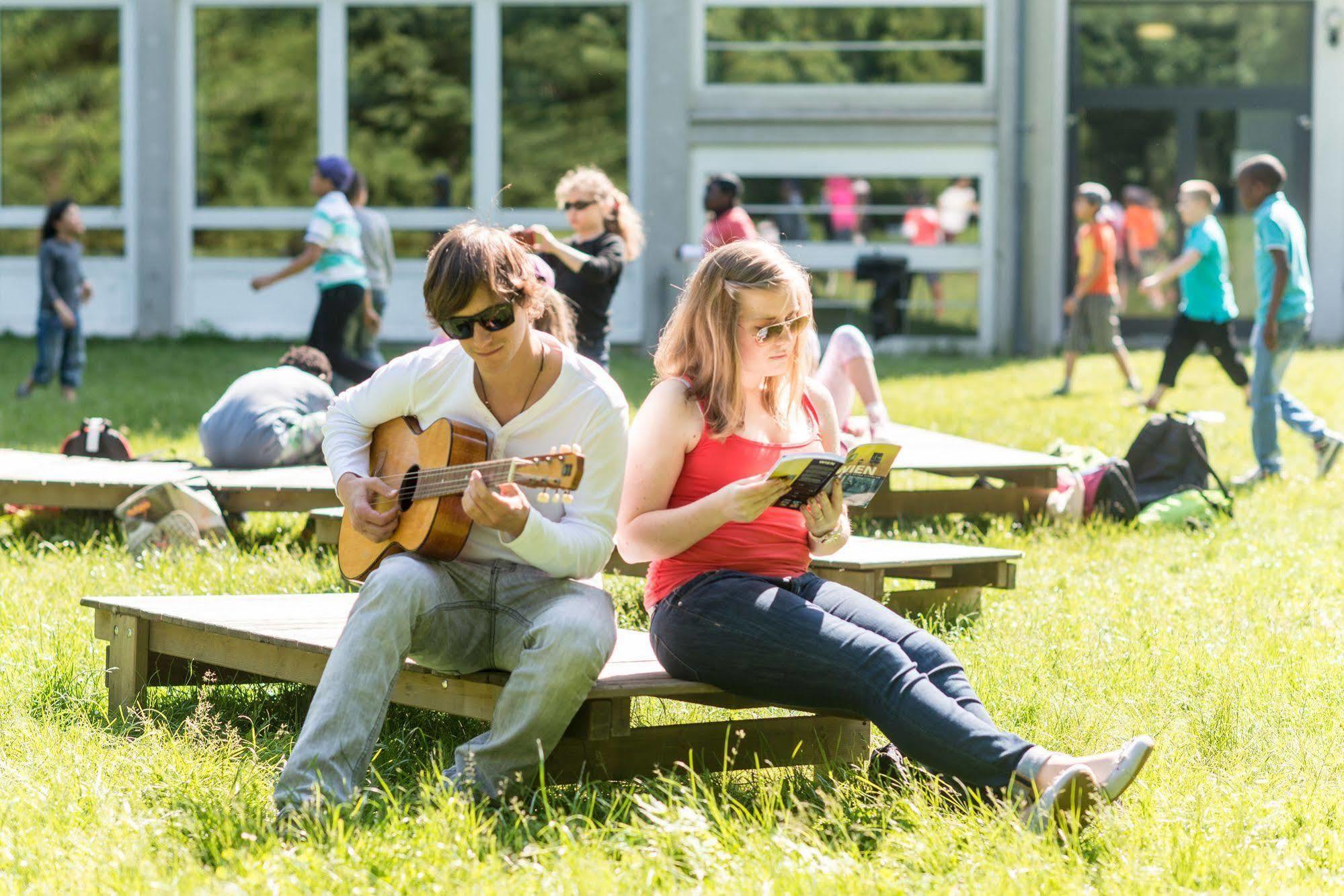 Hostel Huetteldorf Wiedeń Zewnętrze zdjęcie
